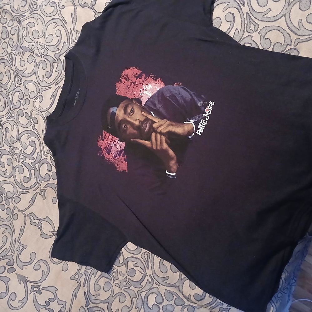 2pac Black Graphic T-Shirt with Red Design